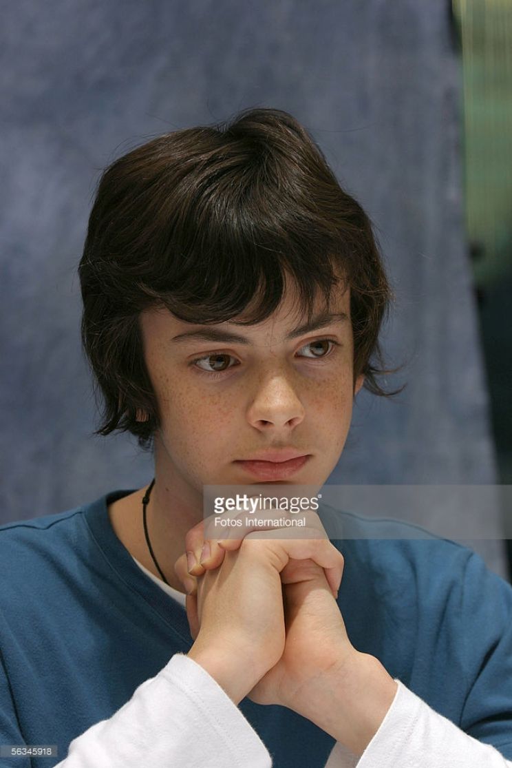 Skandar Keynes