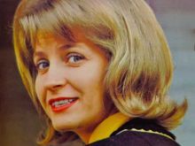 Skeeter Davis