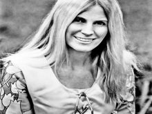 Skeeter Davis