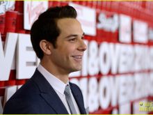 Skylar Astin