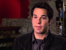 Skylar Astin