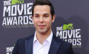 Skylar Astin