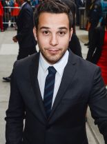 Skylar Astin