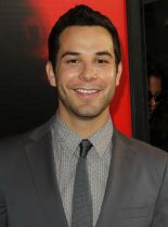 Skylar Astin