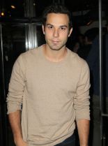 Skylar Astin