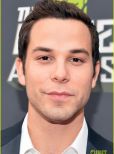 Skylar Astin