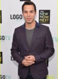 Skylar Astin