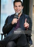 Skylar Astin