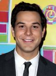 Skylar Astin