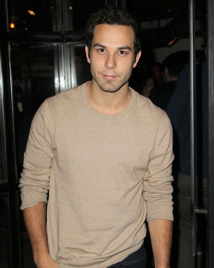 Skylar Astin