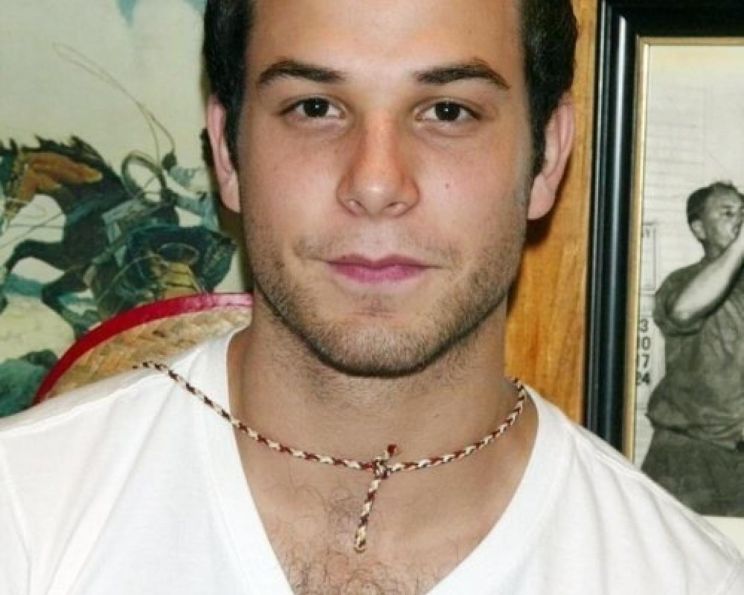 Skylar Astin