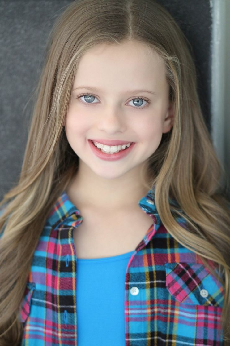 Skylar Dunn