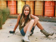 Skylar Stecker