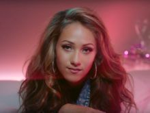 Skylar Stecker