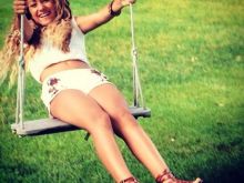 Skylar Stecker