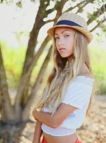 Skylar Stecker