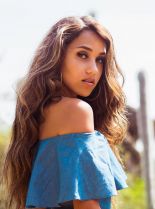 Skylar Stecker