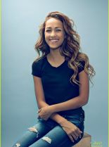 Skylar Stecker