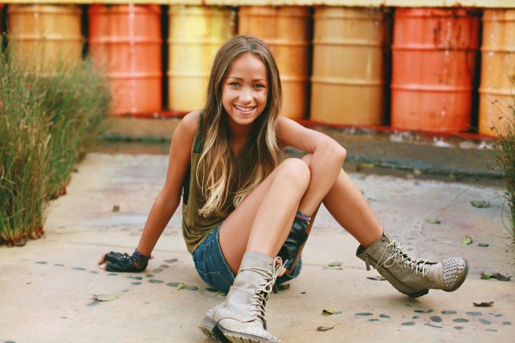 Skylar Stecker