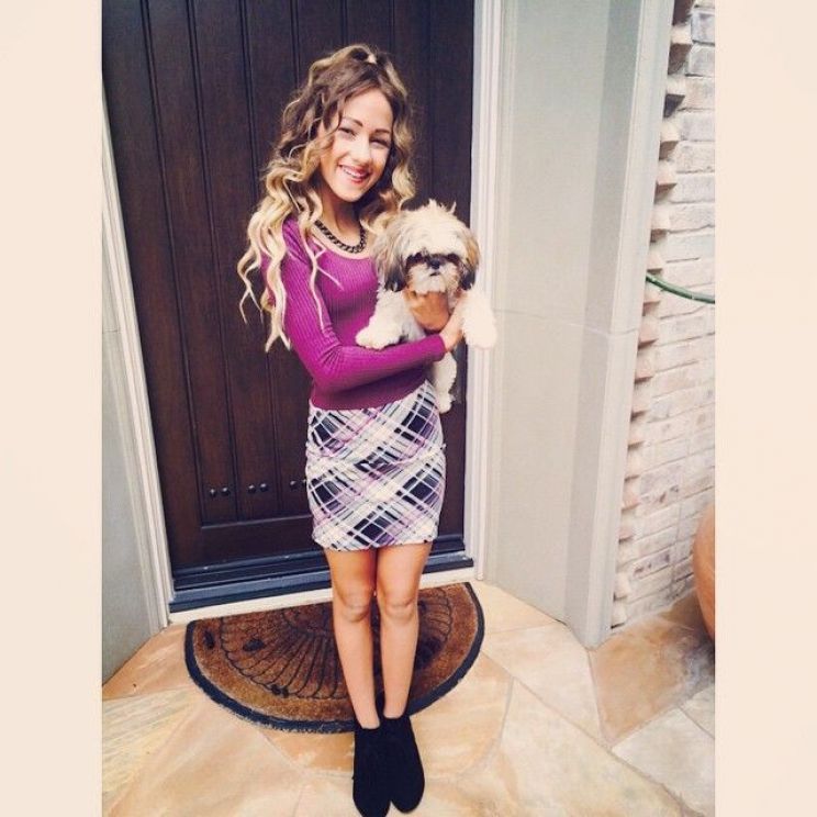Skylar Stecker