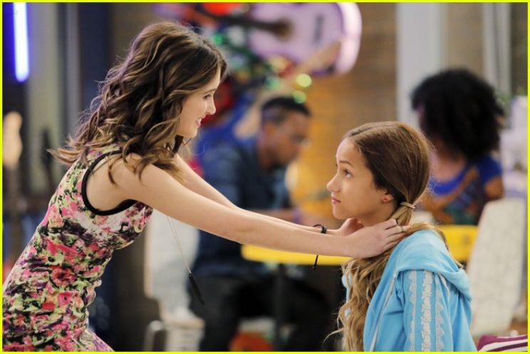 Skylar Stecker