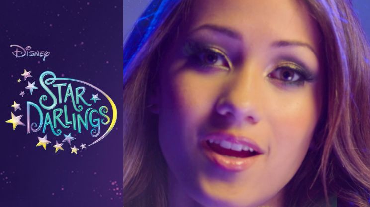 Skylar Stecker