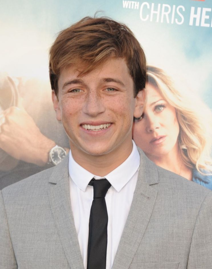 Skyler Gisondo