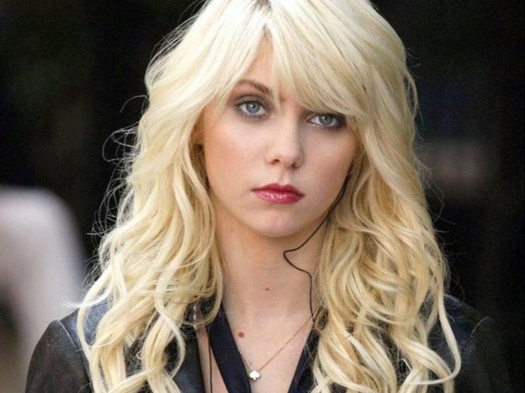 Sloane Momsen