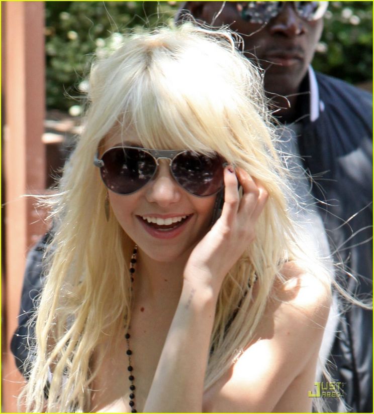Sloane Momsen
