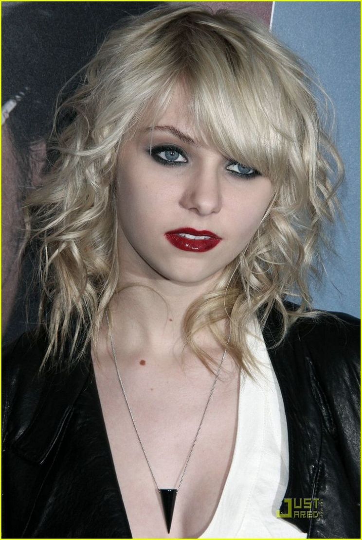 Sloane Momsen