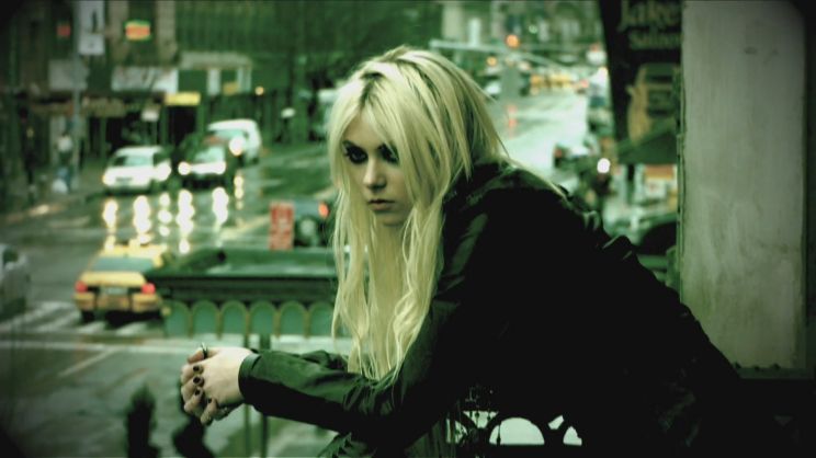 Sloane Momsen