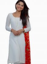 Sonali Kulkarni photo