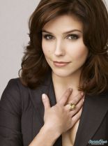 Sophia Bush