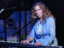 Sophie B. Hawkins