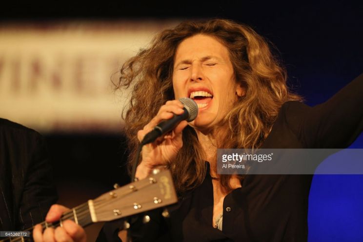 Sophie B. Hawkins