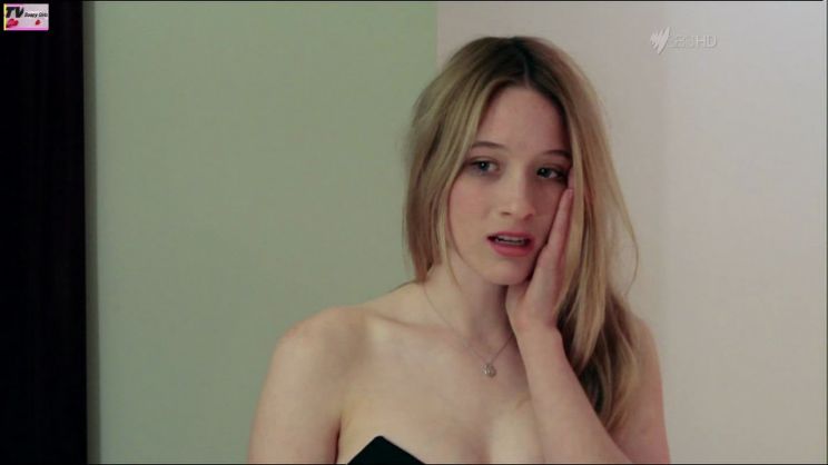 Sophie Lowe