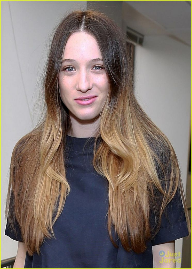 Sophie Lowe