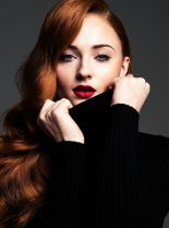 Sophie Turner photo