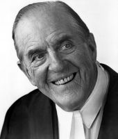 Stanley Holloway