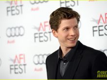 Stark Sands