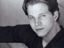 Stark Sands