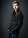 Stark Sands