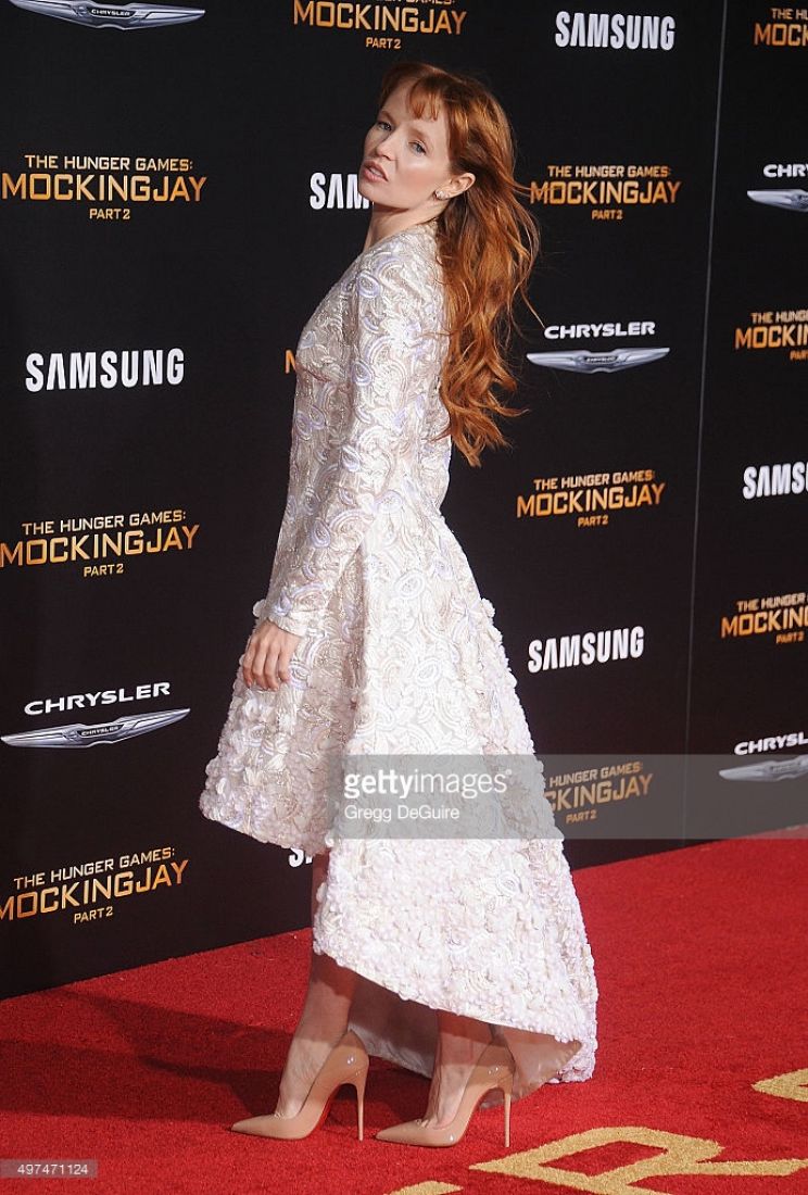 Stef Dawson
