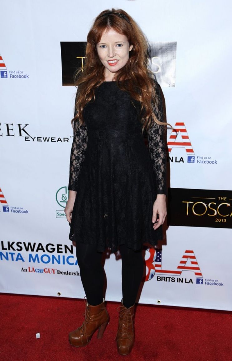 Stef Dawson