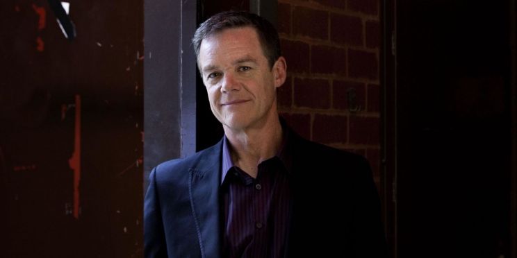 Stefan Dennis
