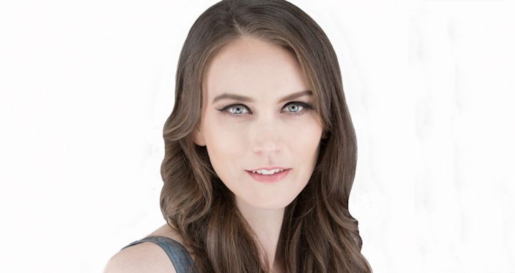 Stefanie Estes