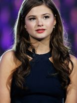 Stefanie Scott photo