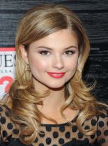 Stefanie Scott