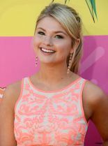 Stefanie Scott