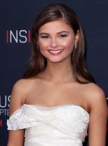 Stefanie Scott